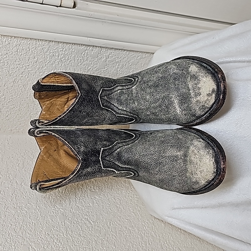 Aldo Distress Leather  Booties - Picture 3 of 11